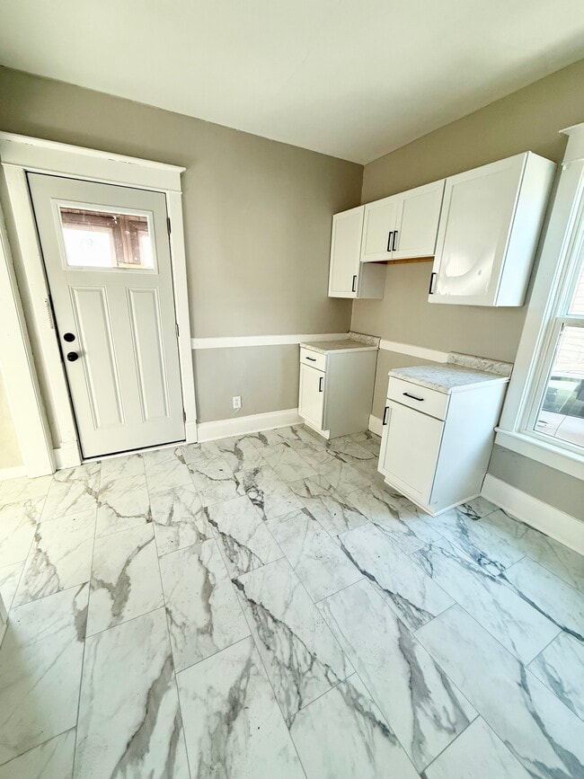 Photo - 1201 67th St