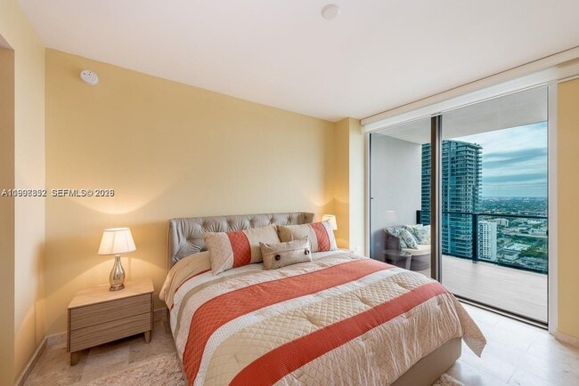 Photo - 68 SE 6th St Unit 3006