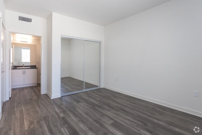 Monte Vista Apartments