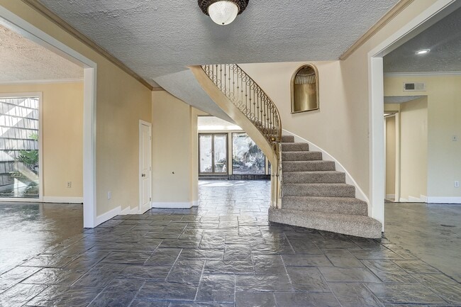 Photo - 5203 Braesvalley Dr