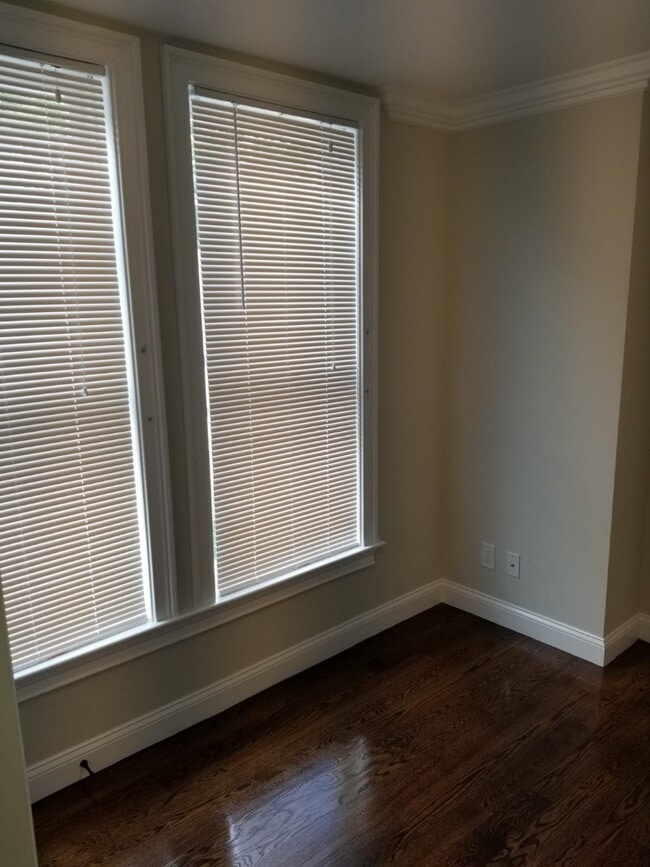 Photo - 41 W Walnut Park Unit 2