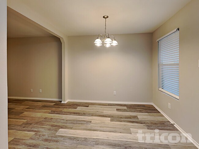 Photo - 160 Hanging Moss Dr Casa