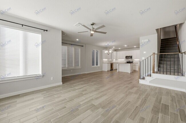 Photo - 358 Oakbend Dr