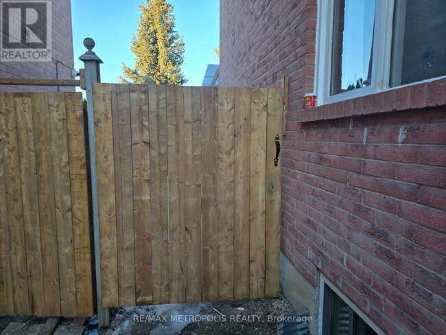 Photo - 3 Harkins Dr