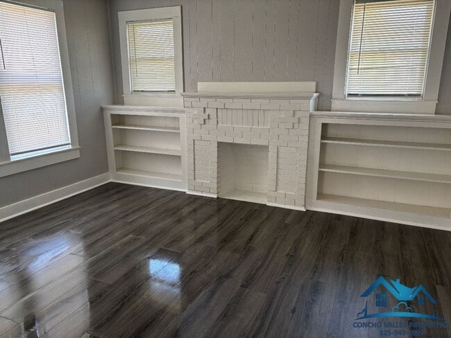 Photo - For Rent - 2 Bed/ 1 Bath Home