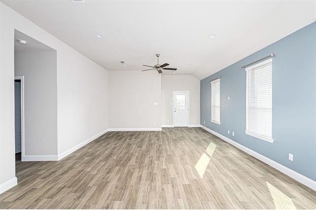 Photo - 2205 Redwing Dr