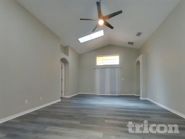 Photo - 15812 Heron Hill St