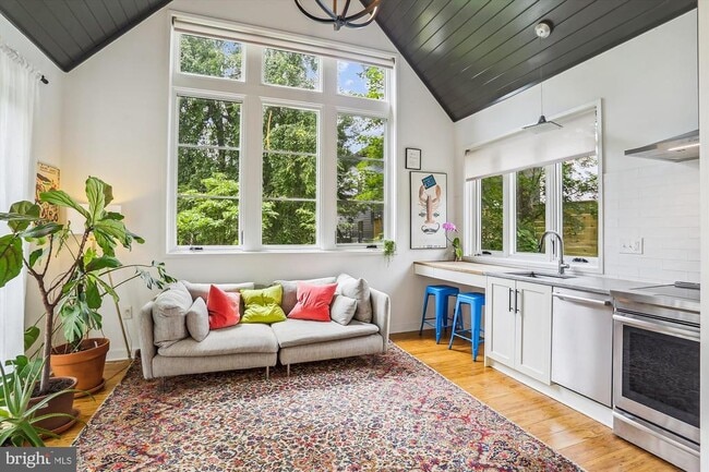 Photo - 3705 Brandywine St NW