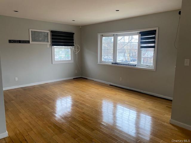 Photo - 93-15 240th St