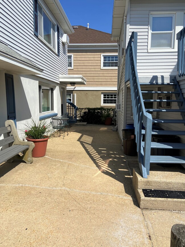Photo - 707 SW Central Ave Apartments Unit 707A