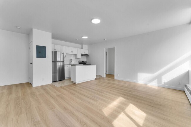 Building Photo - 145 York St Unit 204