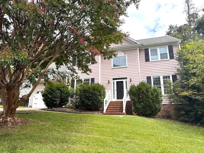 Building Photo - Spacious 4BR 2.5BA Home in Adams Farm with...