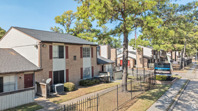 Building Photo - Serena Forest Apartments