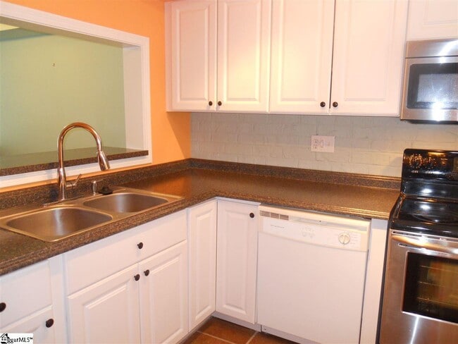 Photo - 2530 E North St Unit 4F