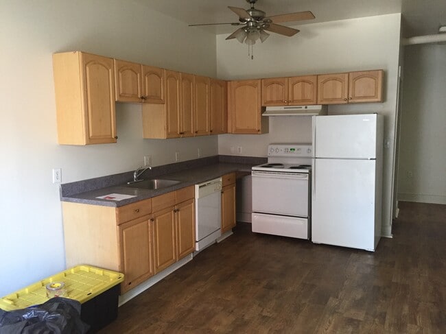 729 W Marshall St Unit A