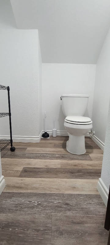 Photo - 2590 Sheldon St