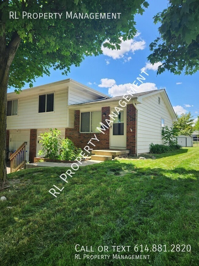 Cozy 2 Bedroom 1 Bathroom duplex in Holly Townhome Townhome