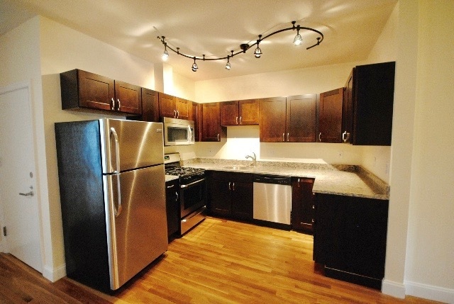 Building Photo - 342 Meridian St Unit 4 Rental
