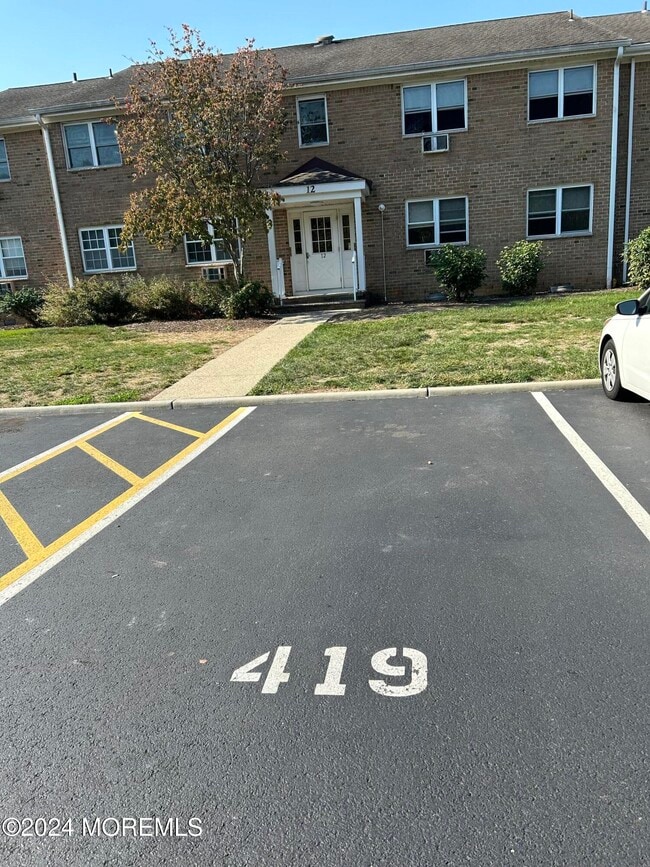 Photo - 12 Manchester Ct Unidad C