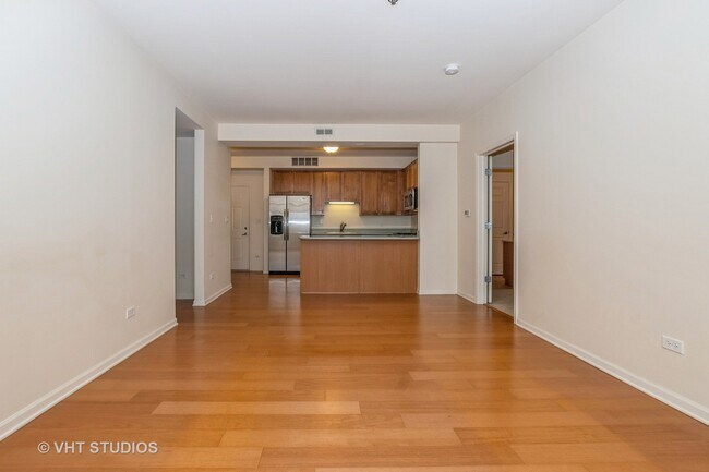 Photo - 9530 Cook Ave Unidad 607