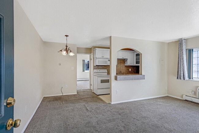 Photo - 5995 E Iliff Ave