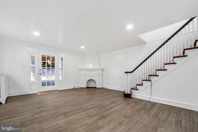 Photo - 244 Wabash Ave