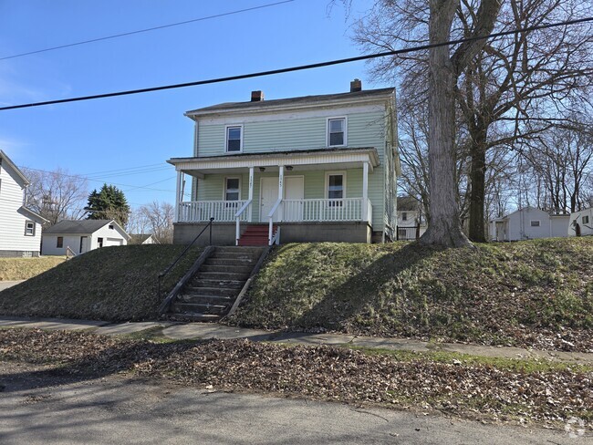 Building Photo - 1347 South St Unit 1347 Rental