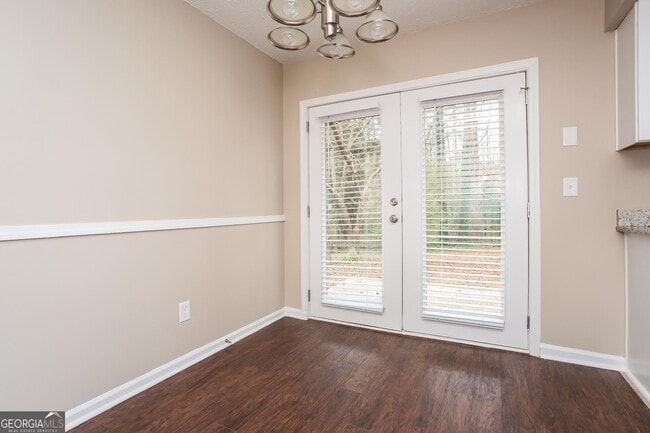 Photo - 141 Montego Cir