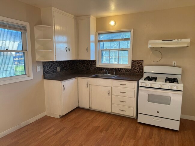 Building Photo - 4286 S Kaiser Rd Rental