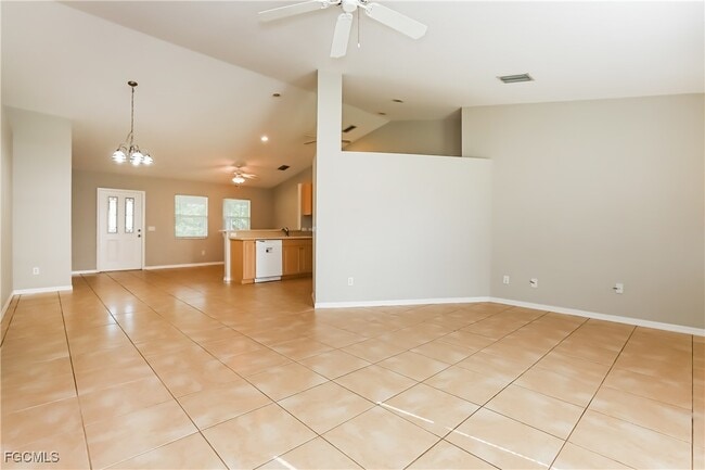 Photo - 5840 Regent Rd