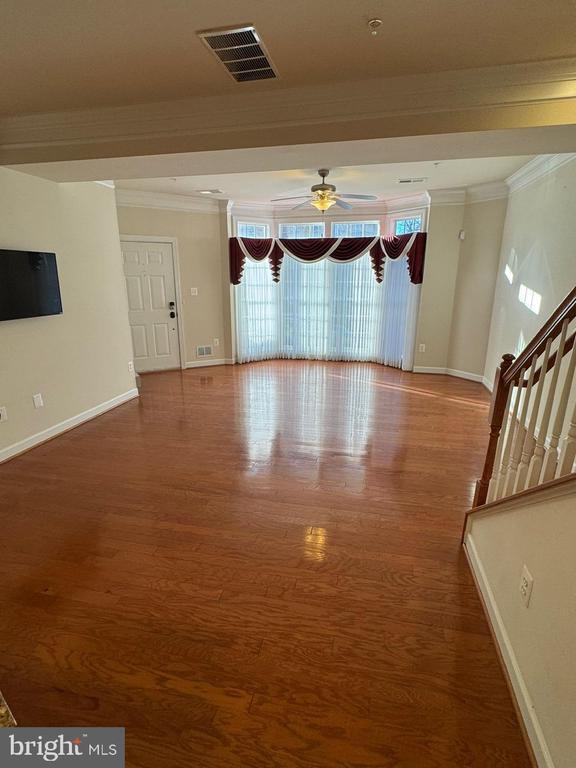 Photo - 9500 Hyde Pl