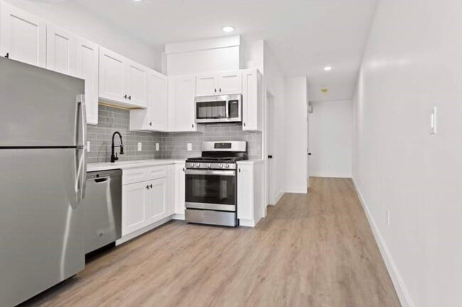 Photo - 1137 Washington St Unit 5