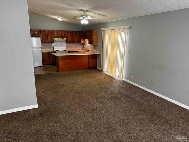 Photo - 8210 Kipling St