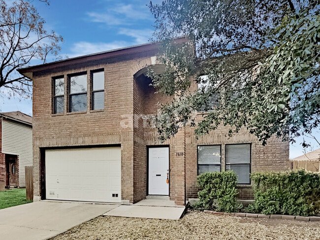 Building Photo - 7810 Dueling Oak