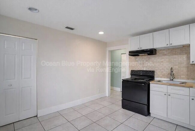 Photo - 316 W Columbus Dr Unit B1