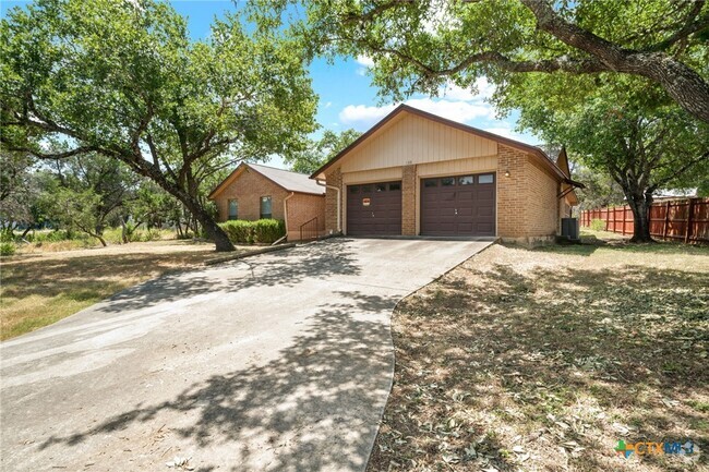 Building Photo - 133 Canteen Canyon Dr Rental