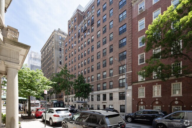 Photo - 12 E 88th St