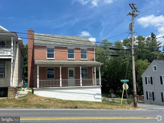 Building Photo - 2226 Old National Pike Rental