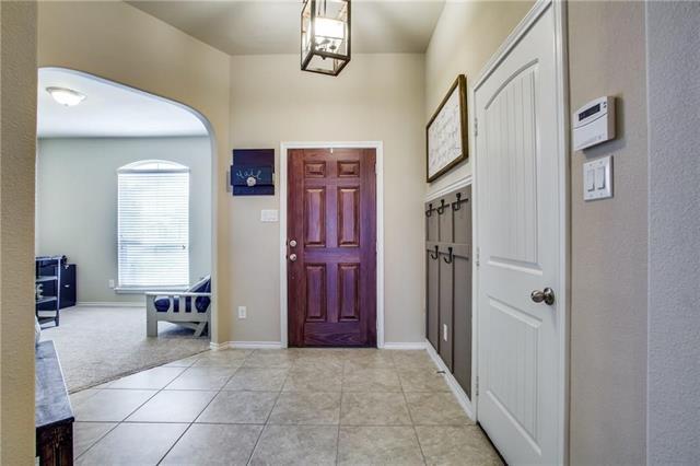 Photo - 1904 Henderson Dr