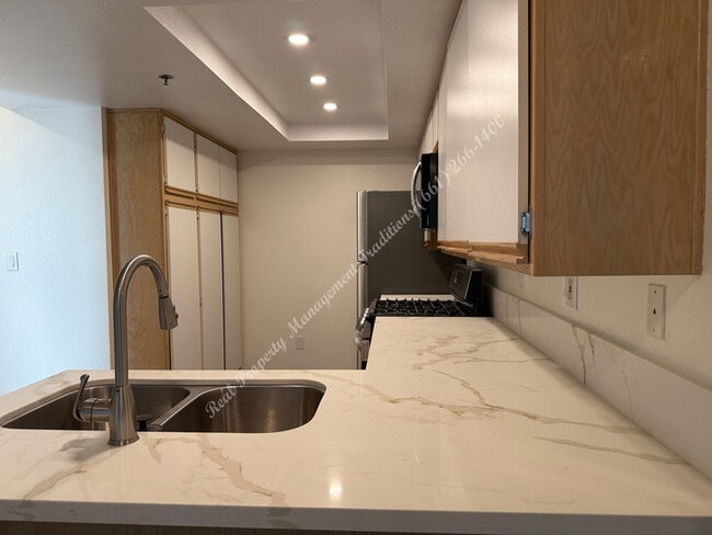 Photo - 44514 15th St E