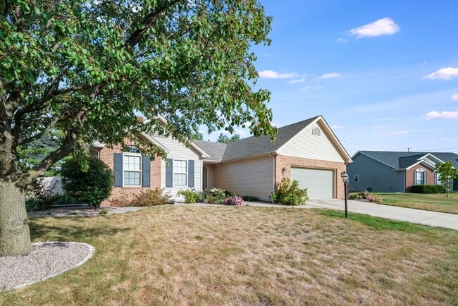 Photo - 4 Bed / 3 Bath ranch home