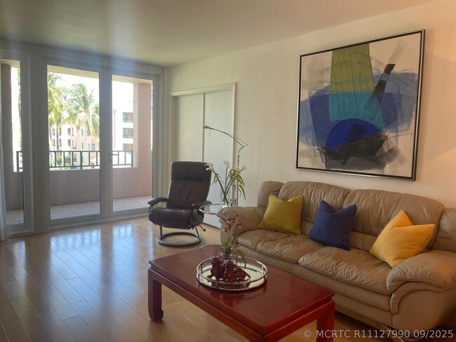 Photo - 140 SE 5th Ave Unit 439