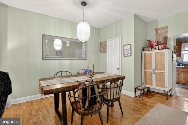 Photo - 2127 Kater St