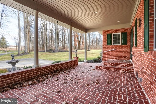 Photo - 2406 Roundtop Rd