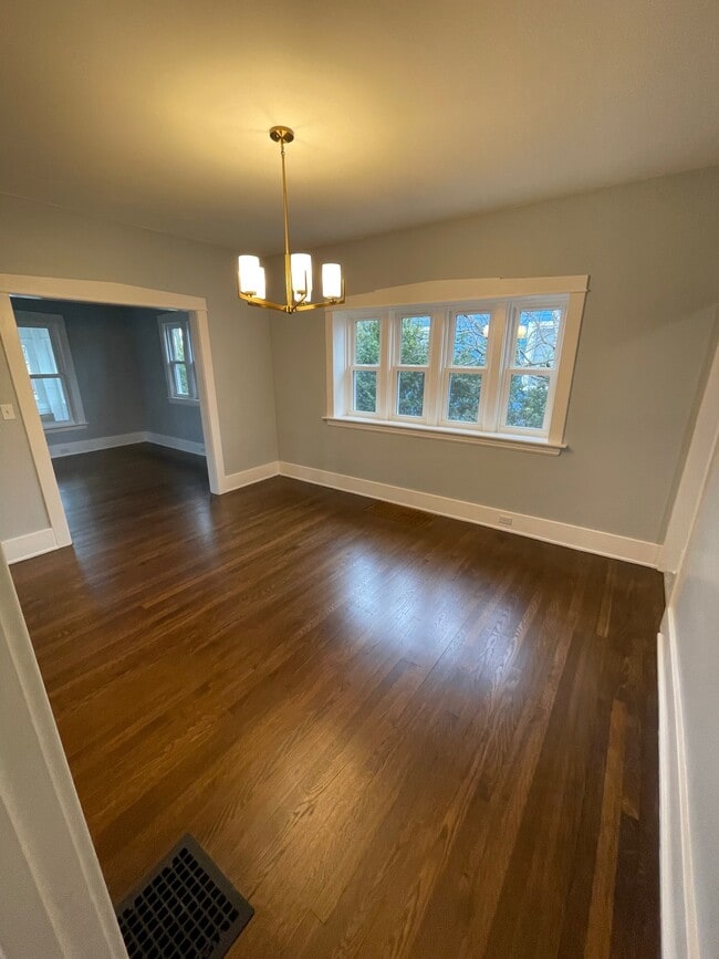 Photo - 1844 Monroe Ave NW