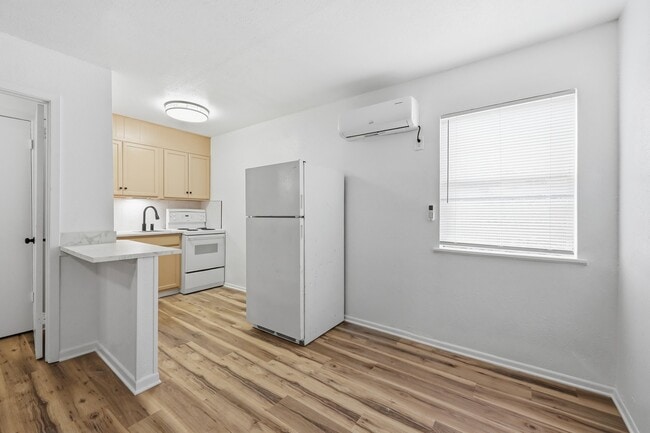 Photo - 801 W Gibson St Unit 216