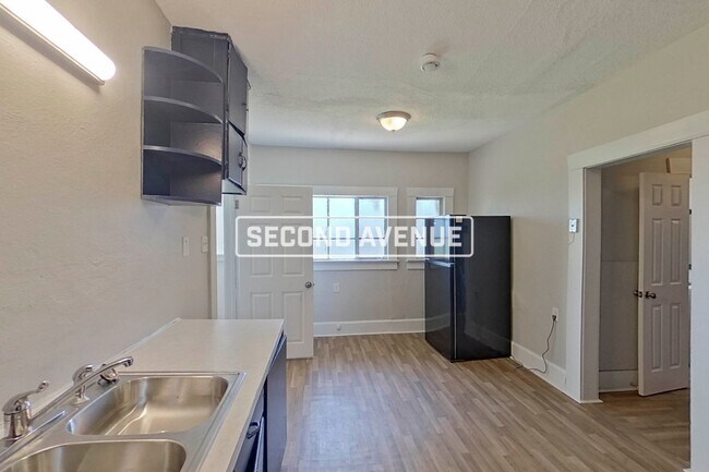Photo - 4105 Avenue Q
