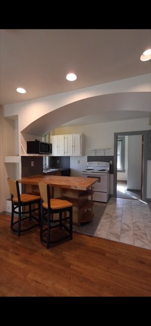 Photo - 603 N Washington St Unit B