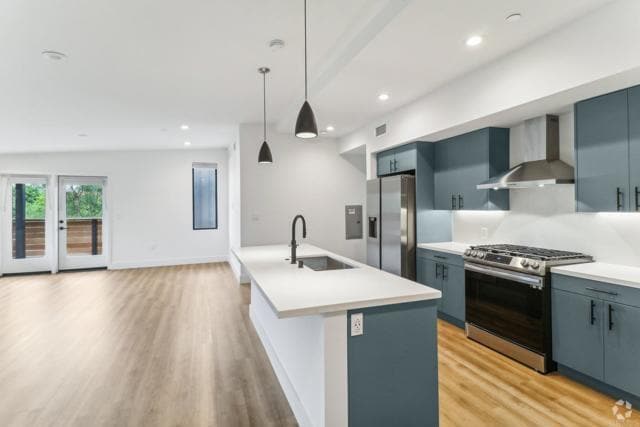Building Photo - 120 Dahlia Dr Unit 101 Rental