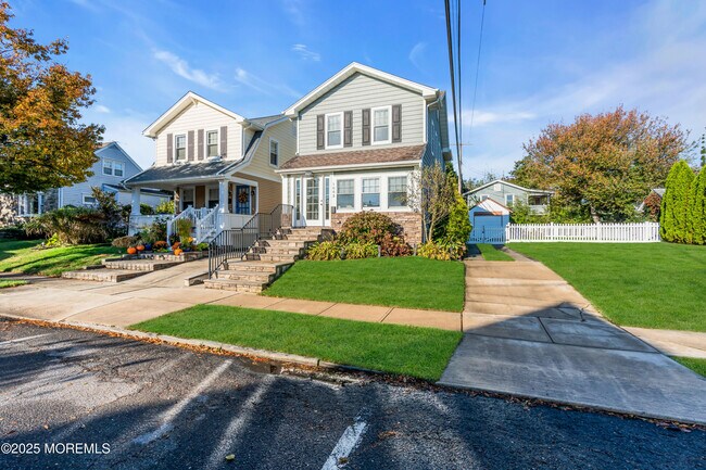 1003 C E St
